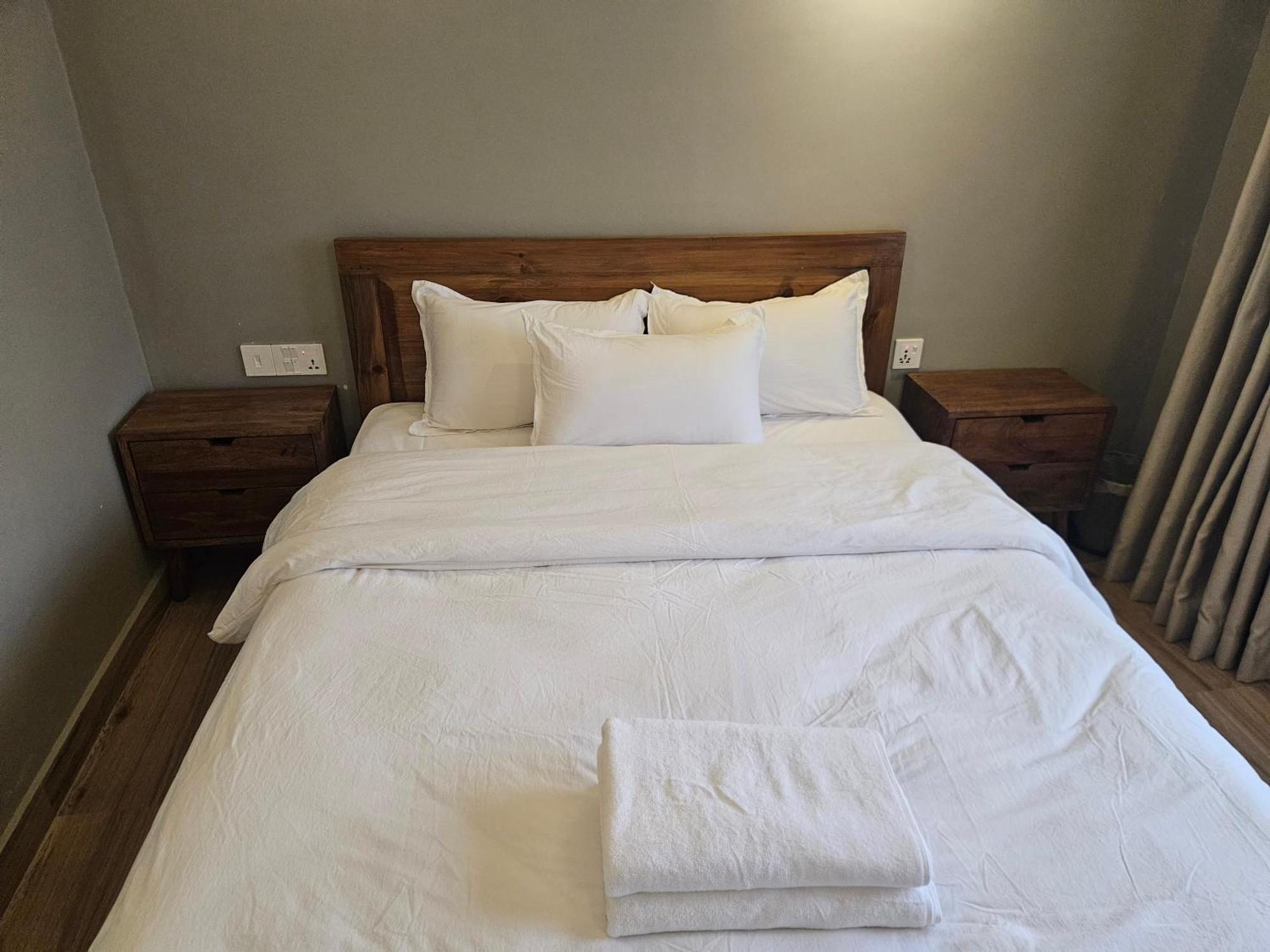 Hotel Blossom Pokhara Ruang foto